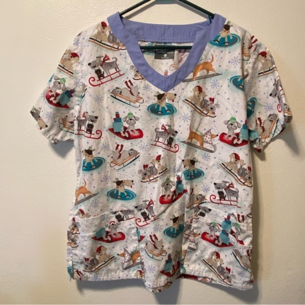 Butter Soft Scrub‎ Top Women’s Size Large Winter Christmas Print Pull Over